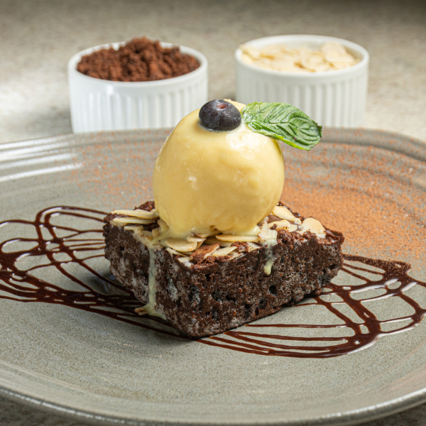 Brownie 3 chocolates
